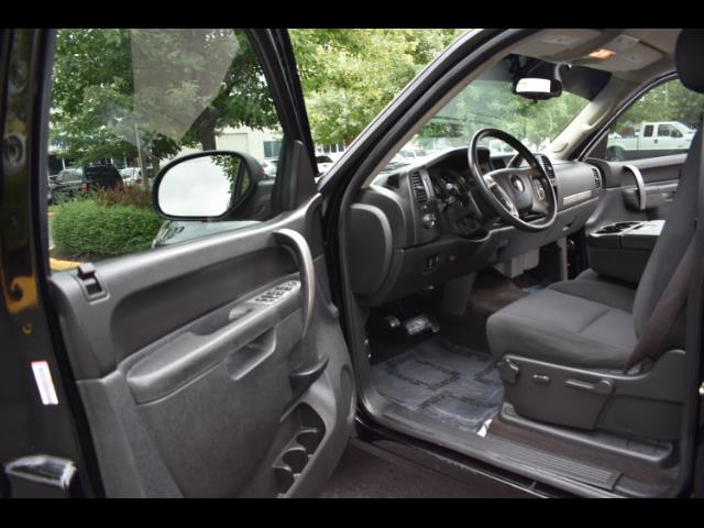 2011 Chevrolet Silverado 1500 LT / Crew Cab / 5.3L 8Cyl / 4X4 / Excel Cond - Photo 13 - Portland, OR 97217
