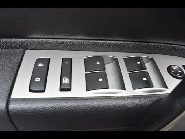 2011 Chevrolet Silverado 1500 LT / Crew Cab / 5.3L 8Cyl / 4X4 / Excel Cond - Photo 33 - Portland, OR 97217