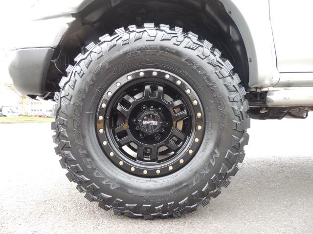 2003 Toyota Tacoma V6 2dr Xtracab / 4X4 / 3.4L / 5-SPEED / LIFTED - Photo 22 - Portland, OR 97217