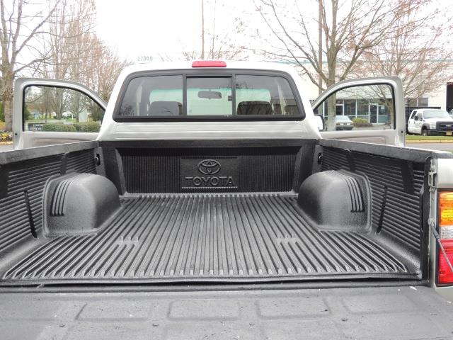 2003 Toyota Tacoma V6 2dr Xtracab / 4X4 / 3.4L / 5-SPEED / LIFTED - Photo 28 - Portland, OR 97217