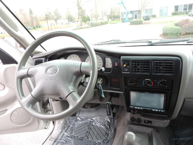 2003 Toyota Tacoma V6 2dr Xtracab / 4X4 / 3.4L / 5-SPEED / LIFTED - Photo 17 - Portland, OR 97217