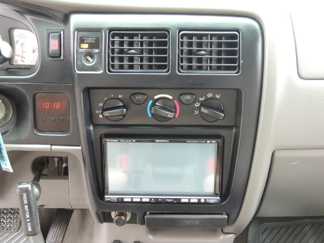2003 Toyota Tacoma V6 2dr Xtracab / 4X4 / 3.4L / 5-SPEED / LIFTED - Photo 19 - Portland, OR 97217