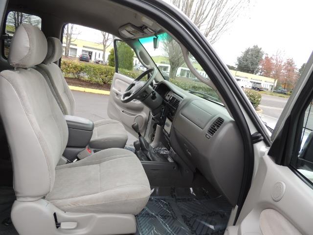 2003 Toyota Tacoma V6 2dr Xtracab / 4X4 / 3.4L / 5-SPEED / LIFTED - Photo 16 - Portland, OR 97217