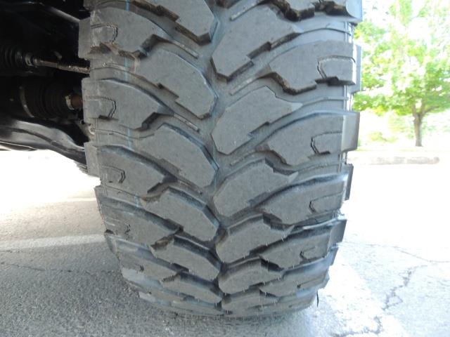2016 Toyota 4Runner 4WD / V6 / 3RD SEAT / FACTORY WARRANTY / LIFTED !! - Photo 25 - Portland, OR 97217