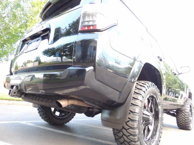 2016 Toyota 4Runner 4WD / V6 / 3RD SEAT / FACTORY WARRANTY / LIFTED !! - Photo 11 - Portland, OR 97217
