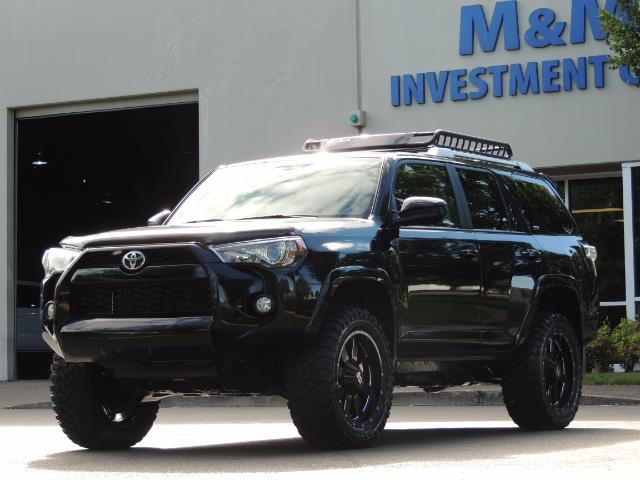 2016 Toyota 4Runner 4WD / V6 / 3RD SEAT / FACTORY WARRANTY / LIFTED !! - Photo 41 - Portland, OR 97217