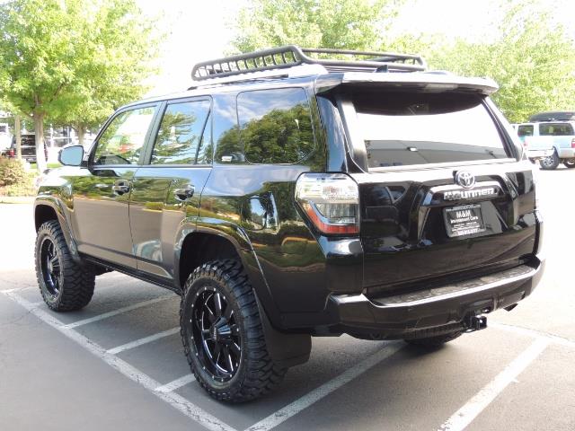 2016 Toyota 4Runner 4WD / V6 / 3RD SEAT / FACTORY WARRANTY / LIFTED !! - Photo 5 - Portland, OR 97217