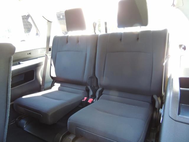 2016 Toyota 4Runner 4WD / V6 / 3RD SEAT / FACTORY WARRANTY / LIFTED !! - Photo 15 - Portland, OR 97217