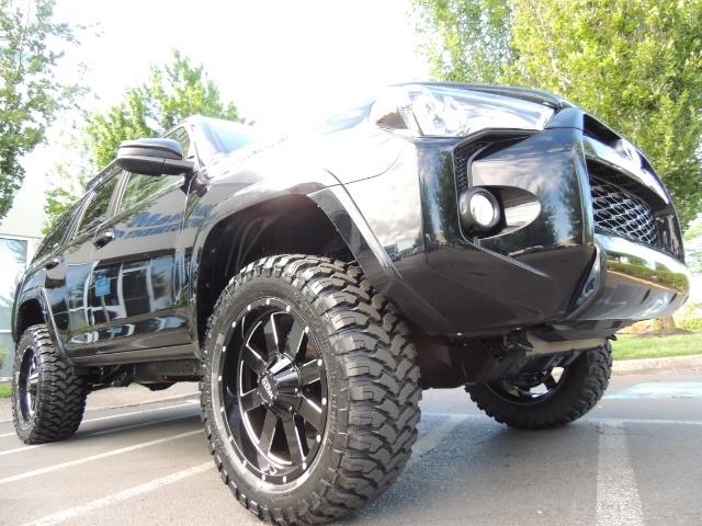 2016 Toyota 4Runner 4WD / V6 / 3RD SEAT / FACTORY WARRANTY / LIFTED !! - Photo 9 - Portland, OR 97217