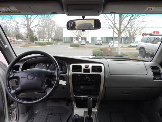 2001 Toyota 4Runner SPORT SR5 / 4X4 / Sunroof / LIFTED LIFTED - Photo 34 - Portland, OR 97217