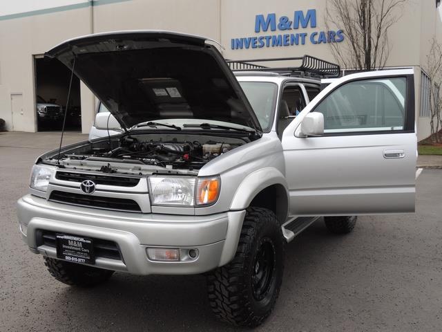 2001 Toyota 4Runner SPORT SR5 / 4X4 / Sunroof / LIFTED LIFTED - Photo 25 - Portland, OR 97217