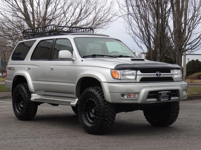 2001 Toyota 4Runner SPORT SR5 / 4X4 / Sunroof / LIFTED LIFTED - Photo 2 - Portland, OR 97217
