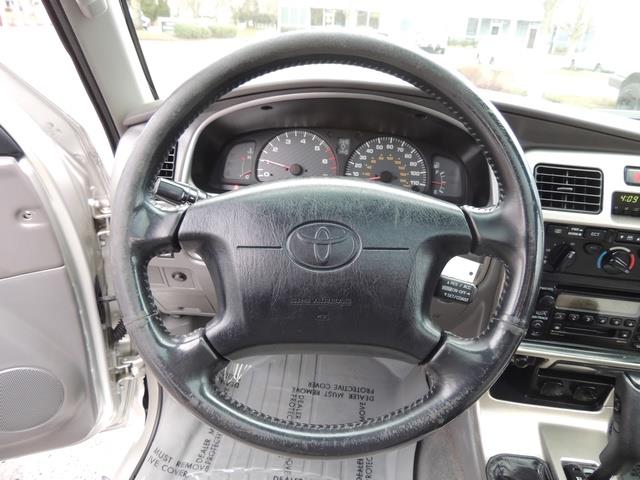 2001 Toyota 4Runner SPORT SR5 / 4X4 / Sunroof / LIFTED LIFTED - Photo 36 - Portland, OR 97217