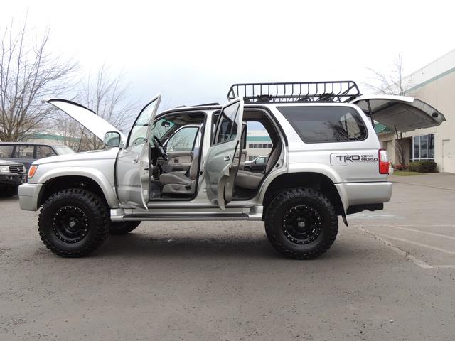 2001 Toyota 4Runner SPORT SR5 / 4X4 / Sunroof / LIFTED LIFTED - Photo 26 - Portland, OR 97217