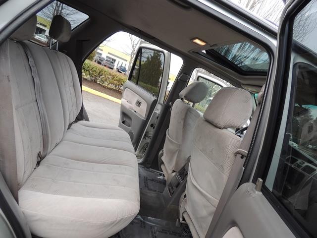 2001 Toyota 4Runner SPORT SR5 / 4X4 / Sunroof / LIFTED LIFTED - Photo 16 - Portland, OR 97217