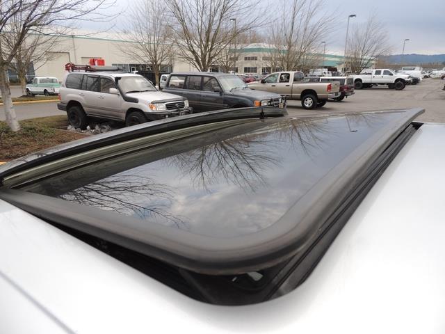 2001 Toyota 4Runner SPORT SR5 / 4X4 / Sunroof / LIFTED LIFTED - Photo 39 - Portland, OR 97217
