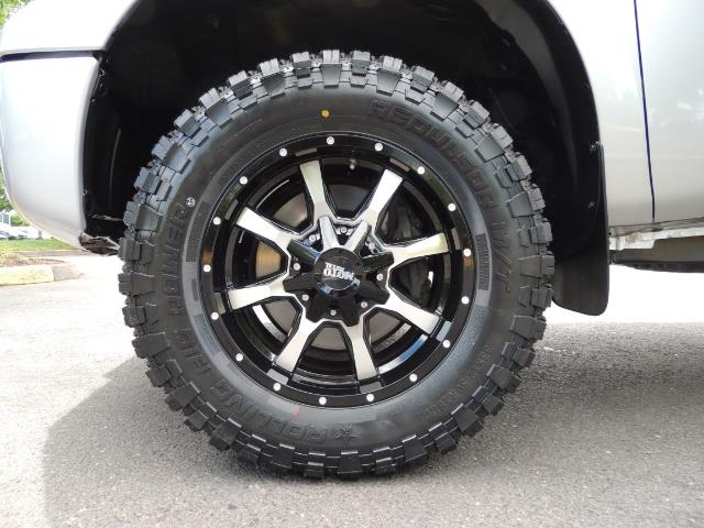 2007 Toyota Tundra 4X4 5.7L Double Cab / Long Bed / 1-Owner / LIFTED - Photo 23 - Portland, OR 97217