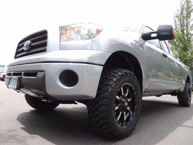 2007 Toyota Tundra 4X4 5.7L Double Cab / Long Bed / 1-Owner / LIFTED - Photo 9 - Portland, OR 97217