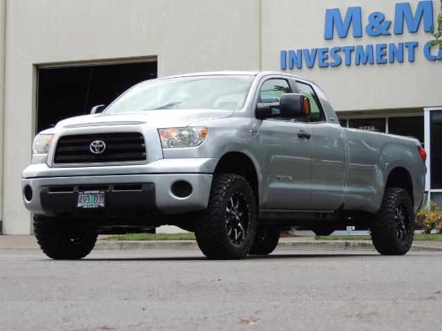 2007 Toyota Tundra 4X4 5.7L Double Cab / Long Bed / 1-Owner / LIFTED - Photo 1 - Portland, OR 97217