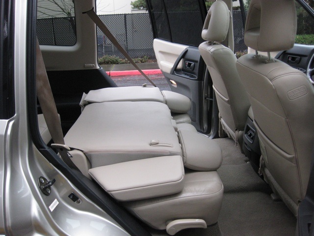 2002 Mitsubishi Montero Limited / 4WD / V6 / 3RD Seat / Leather / Loaded - Photo 26 - Portland, OR 97217