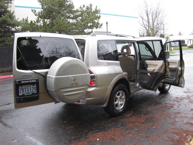 2002 Mitsubishi Montero Limited / 4WD / V6 / 3RD Seat / Leather / Loaded - Photo 14 - Portland, OR 97217