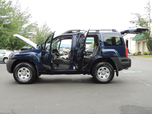 2010 Nissan Xterra X Sport Utility / 4WD / 6-SPEED MANUAL / 1-OWNER - Photo 26 - Portland, OR 97217