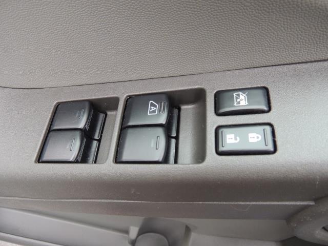 2010 Nissan Xterra X Sport Utility / 4WD / 6-SPEED MANUAL / 1-OWNER - Photo 34 - Portland, OR 97217
