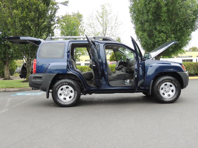 2010 Nissan Xterra X Sport Utility / 4WD / 6-SPEED MANUAL / 1-OWNER - Photo 30 - Portland, OR 97217