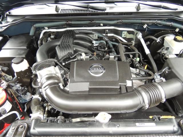 2010 Nissan Xterra X Sport Utility / 4WD / 6-SPEED MANUAL / 1-OWNER - Photo 33 - Portland, OR 97217