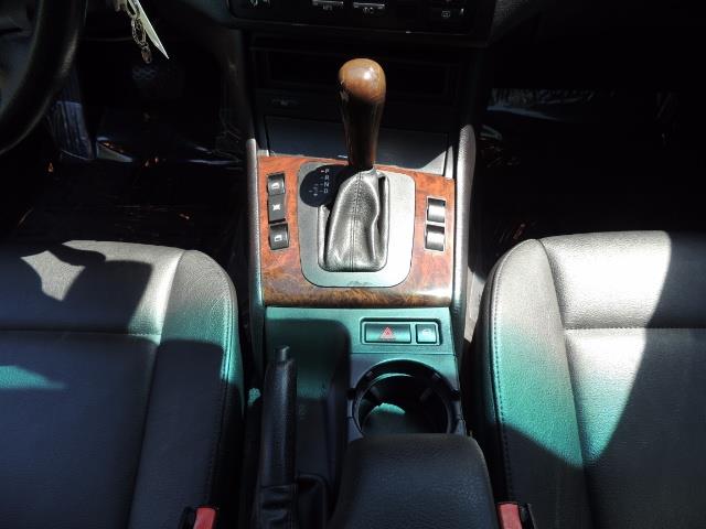 2005 BMW 325i / Sedan / Leather / Sunroof / LOW MILES - Photo 21 - Portland, OR 97217