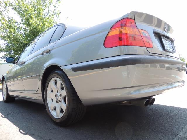 2005 BMW 325i / Sedan / Leather / Sunroof / LOW MILES - Photo 11 - Portland, OR 97217