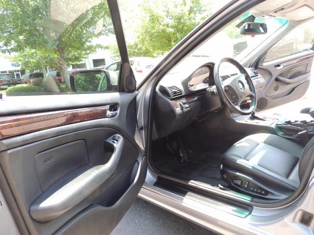 2005 BMW 325i / Sedan / Leather / Sunroof / LOW MILES - Photo 13 - Portland, OR 97217