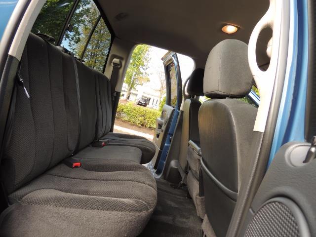 2003 Dodge Ram 2500 SLT / 4X4 / 5.9L Diesel HIGHOUTPUT/ 6-SPEED MANUAL - Photo 16 - Portland, OR 97217
