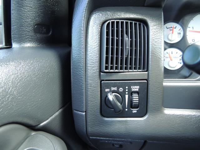 2003 Dodge Ram 2500 SLT / 4X4 / 5.9L Diesel HIGHOUTPUT/ 6-SPEED MANUAL - Photo 40 - Portland, OR 97217