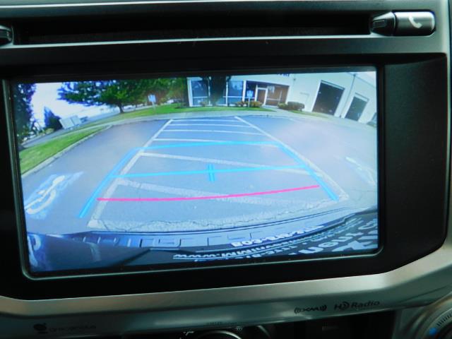 2016 Toyota 4Runner SR5 / 4X4 / Navigation / Back up camera / Execl Co - Photo 22 - Portland, OR 97217