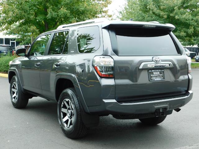 2016 Toyota 4Runner SR5 / 4X4 / Navigation / Back up camera / Execl Co - Photo 7 - Portland, OR 97217