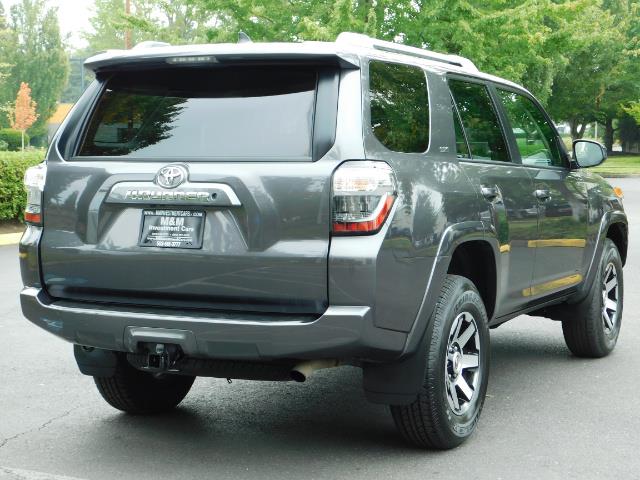 2016 Toyota 4Runner SR5 / 4X4 / Navigation / Back up camera / Execl Co - Photo 8 - Portland, OR 97217
