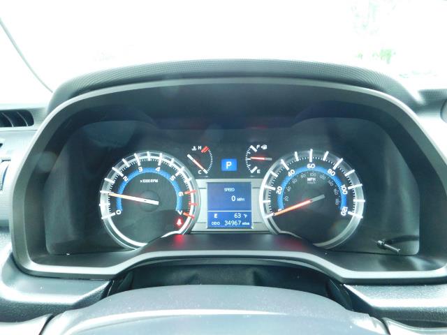 2016 Toyota 4Runner SR5 / 4X4 / Navigation / Back up camera / Execl Co - Photo 39 - Portland, OR 97217