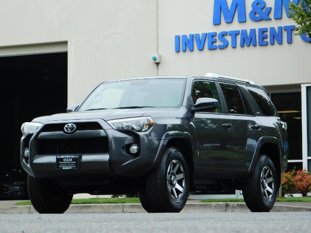 2016 Toyota 4Runner SR5 / 4X4 / Navigation / Back up camera / Execl Co - Photo 44 - Portland, OR 97217