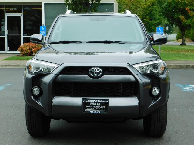 2016 Toyota 4Runner SR5 / 4X4 / Navigation / Back up camera / Execl Co - Photo 5 - Portland, OR 97217