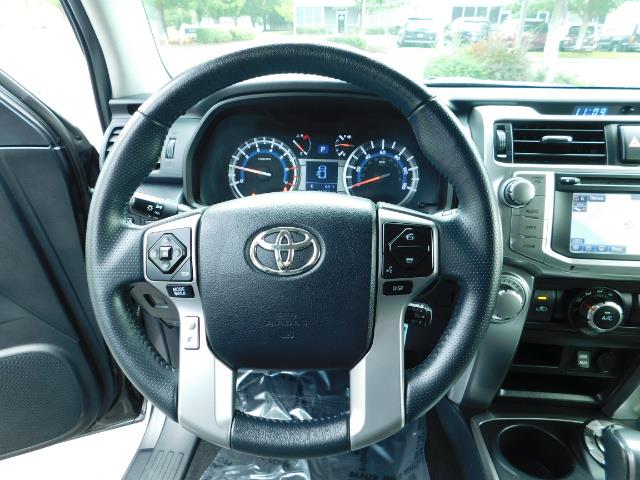 2016 Toyota 4Runner SR5 / 4X4 / Navigation / Back up camera / Execl Co - Photo 38 - Portland, OR 97217