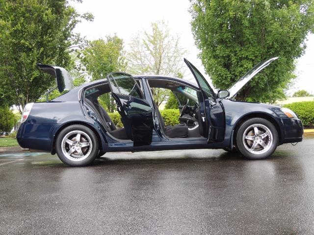2005 Nissan Altima 3.5 SE / Sedan / Automatic / 6 Cyl - Photo 24 - Portland, OR 97217