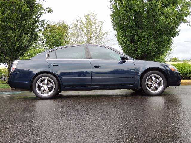 2005 Nissan Altima 3.5 SE / Sedan / Automatic / 6 Cyl - Photo 4 - Portland, OR 97217