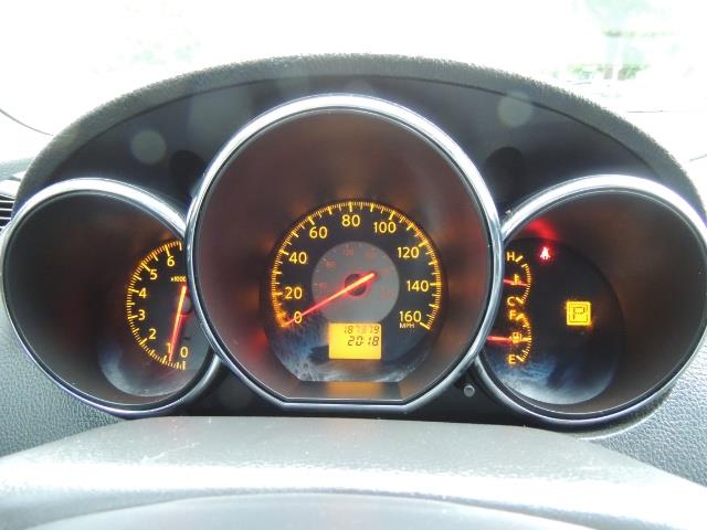 2005 Nissan Altima 3.5 SE / Sedan / Automatic / 6 Cyl - Photo 37 - Portland, OR 97217