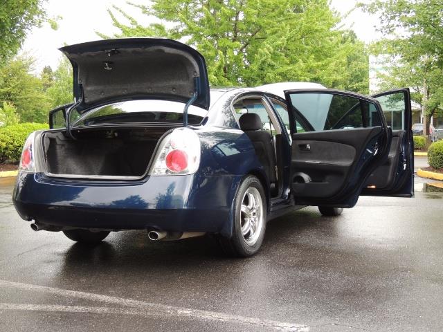 2005 Nissan Altima 3.5 SE / Sedan / Automatic / 6 Cyl - Photo 29 - Portland, OR 97217