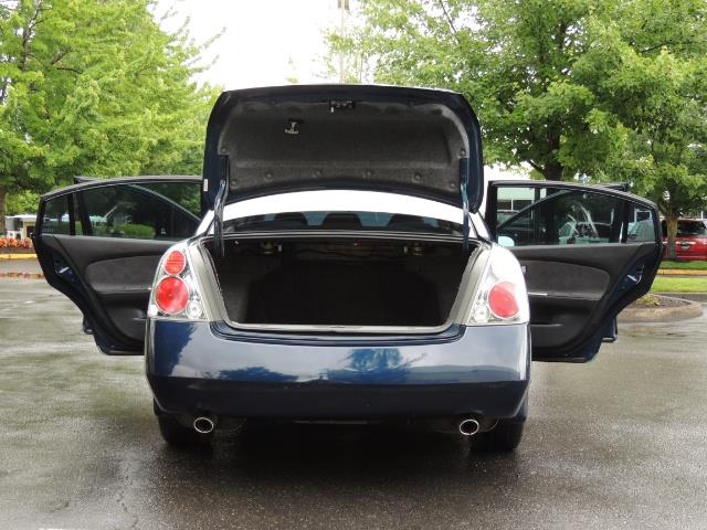 2005 Nissan Altima 3.5 SE / Sedan / Automatic / 6 Cyl - Photo 28 - Portland, OR 97217