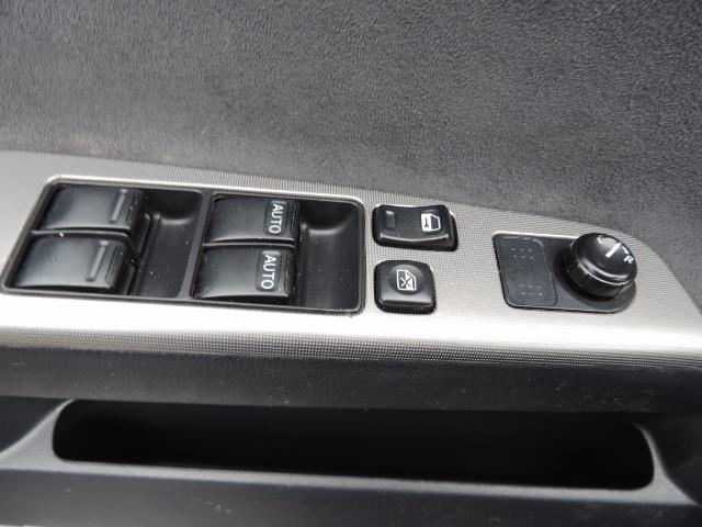 2005 Nissan Altima 3.5 SE / Sedan / Automatic / 6 Cyl - Photo 34 - Portland, OR 97217