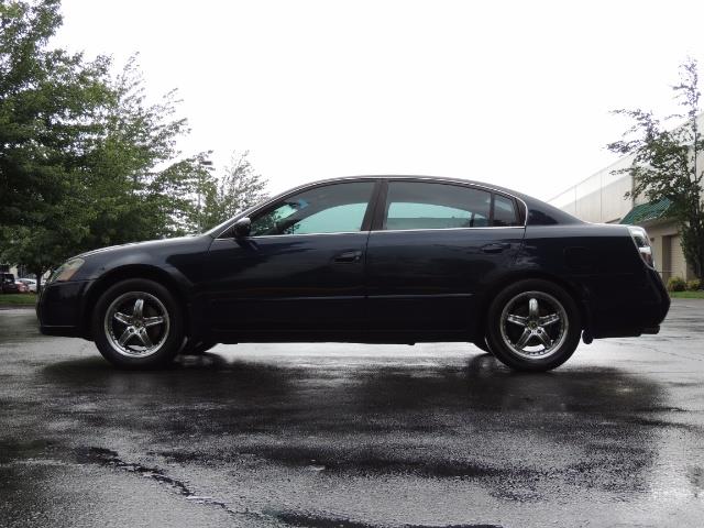 2005 Nissan Altima 3.5 SE / Sedan / Automatic / 6 Cyl - Photo 3 - Portland, OR 97217