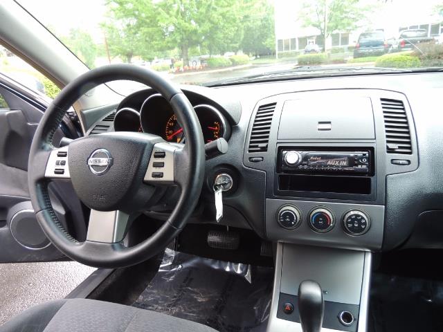 2005 Nissan Altima 3.5 SE / Sedan / Automatic / 6 Cyl - Photo 18 - Portland, OR 97217