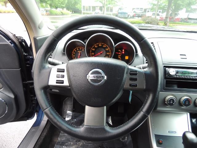 2005 Nissan Altima 3.5 SE / Sedan / Automatic / 6 Cyl - Photo 19 - Portland, OR 97217